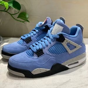 Jordan 4 Retro "University Blue"